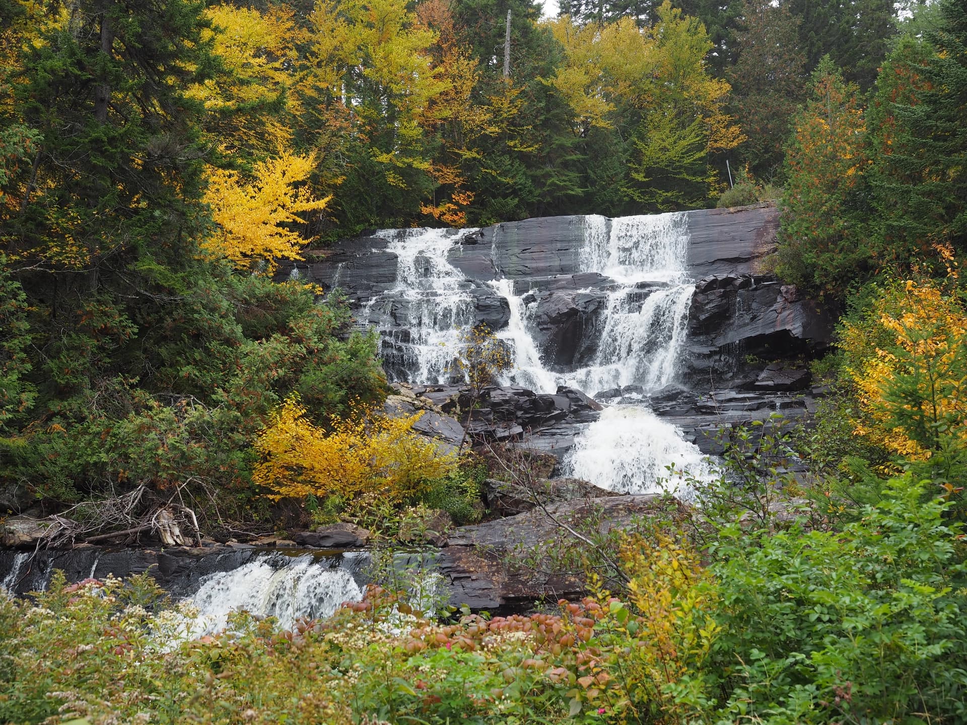 Parc national du Mont-Tremblant, traversée du parc d'Est en Ouest