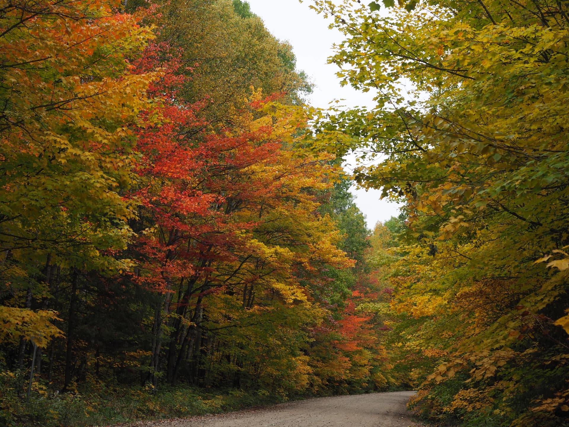 Mont-Tremblant National Park, crossing the park from East to West