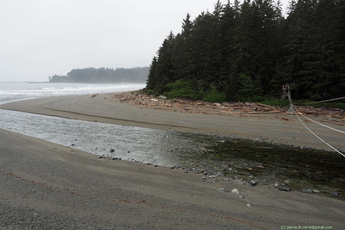 Autre point de vue sur la tyrolienne de Carmanah Creek