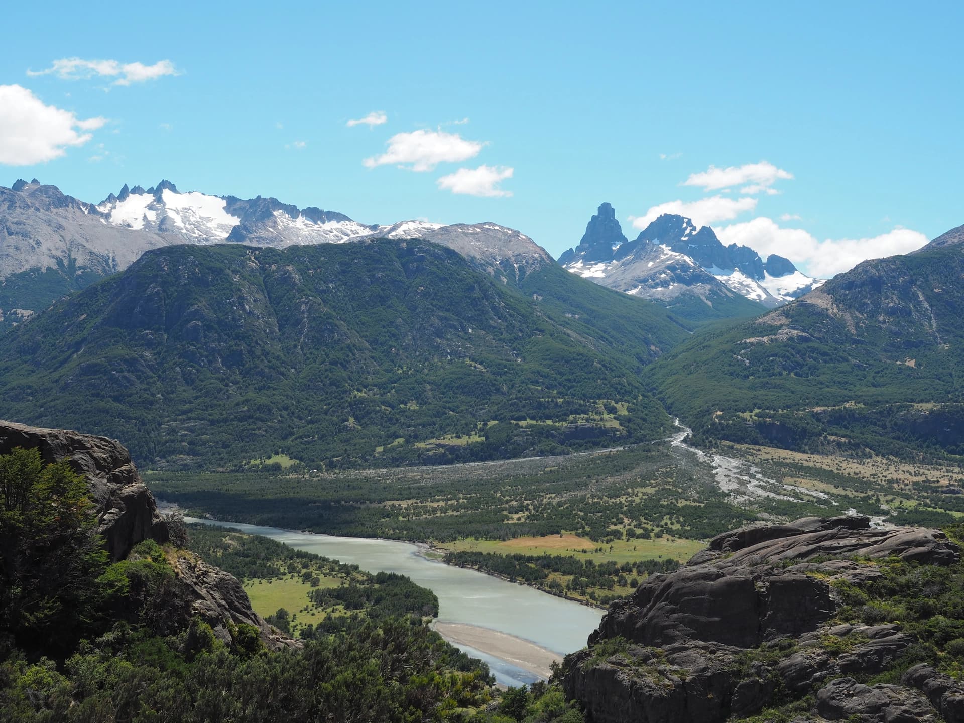 Paysage de la vallée de la rivière Murta