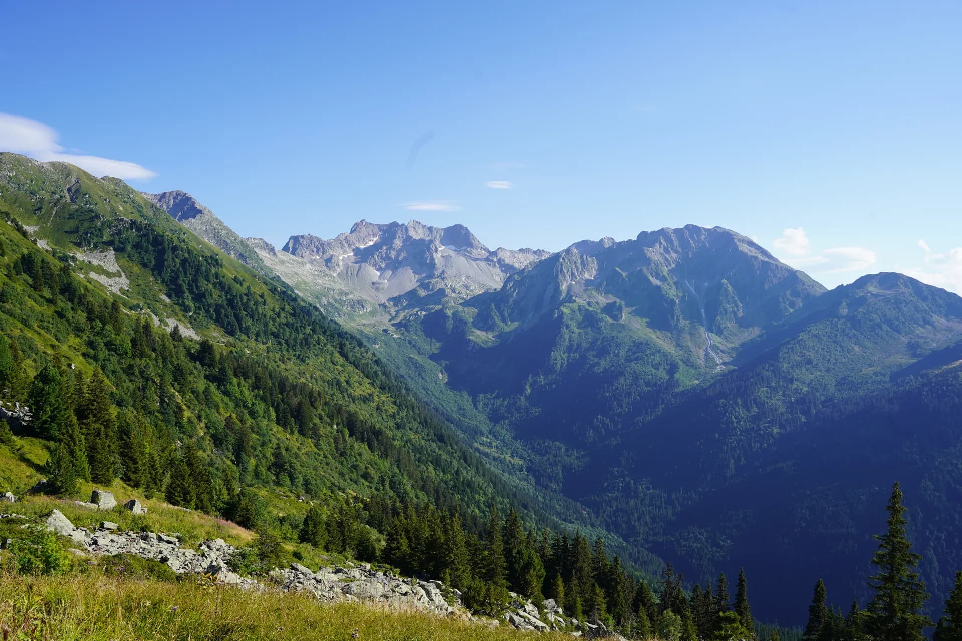 Start of crossing the Belledonne valley (from north to south)