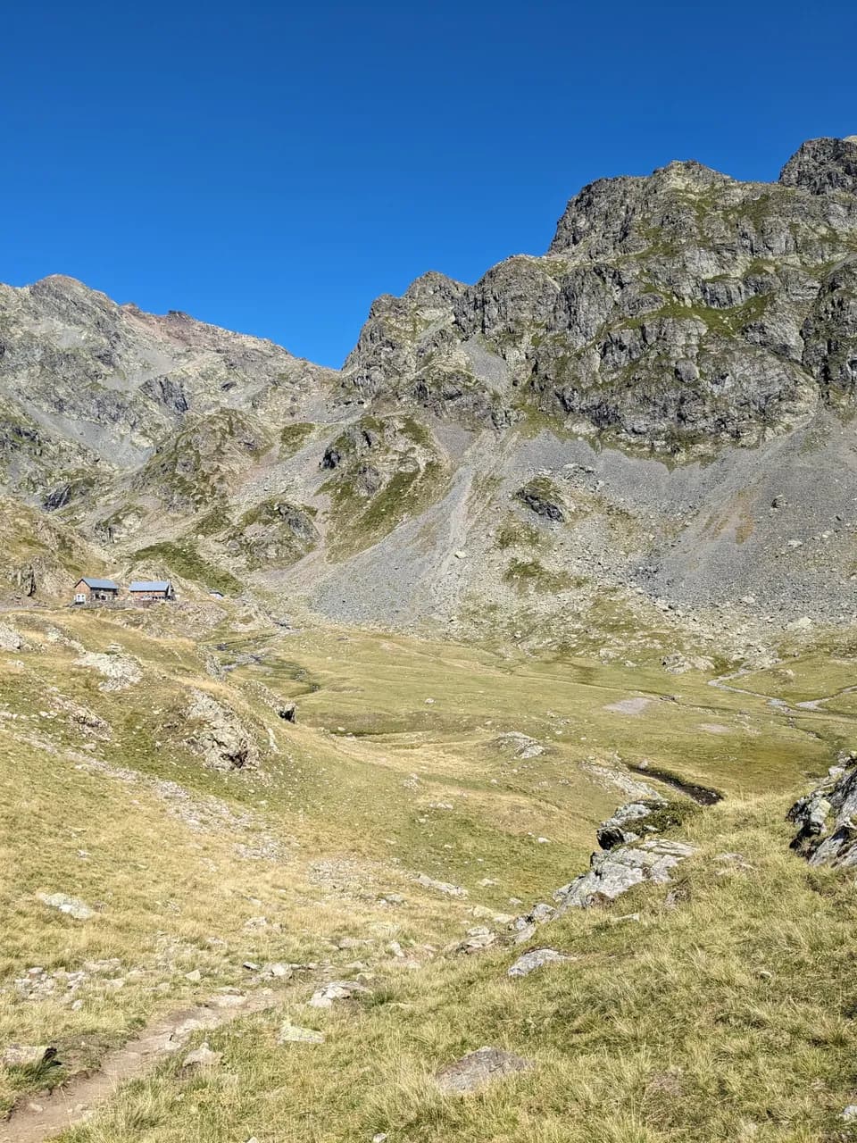 Refuge de la Pra (alt. 2100 m)