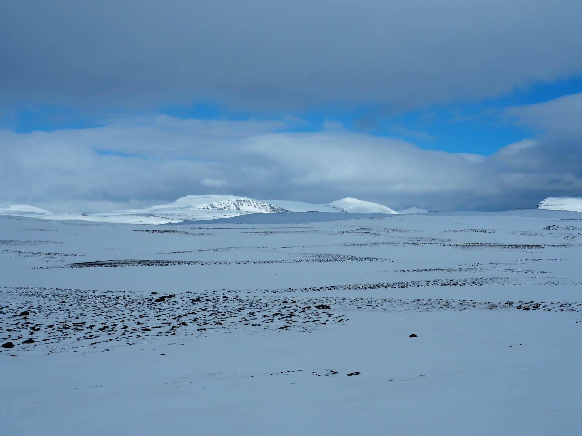 Passage du col sur la route 93 en direction de Seyðisfjörður (depuis Egilsstaðir)