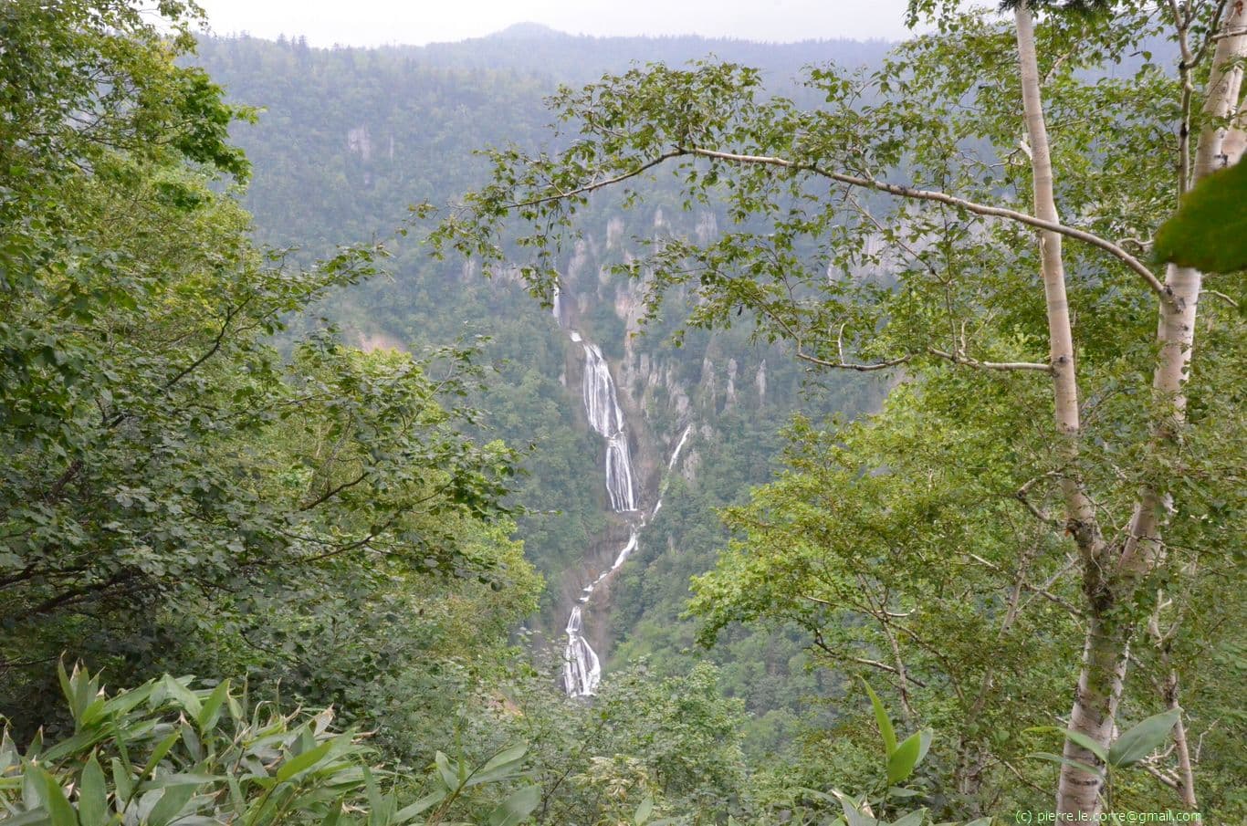 Cascade dans le parc du Daisetsu-Zan