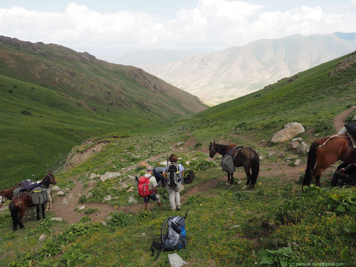 Montée vers le col Jalgyz Karagai (3200 m)