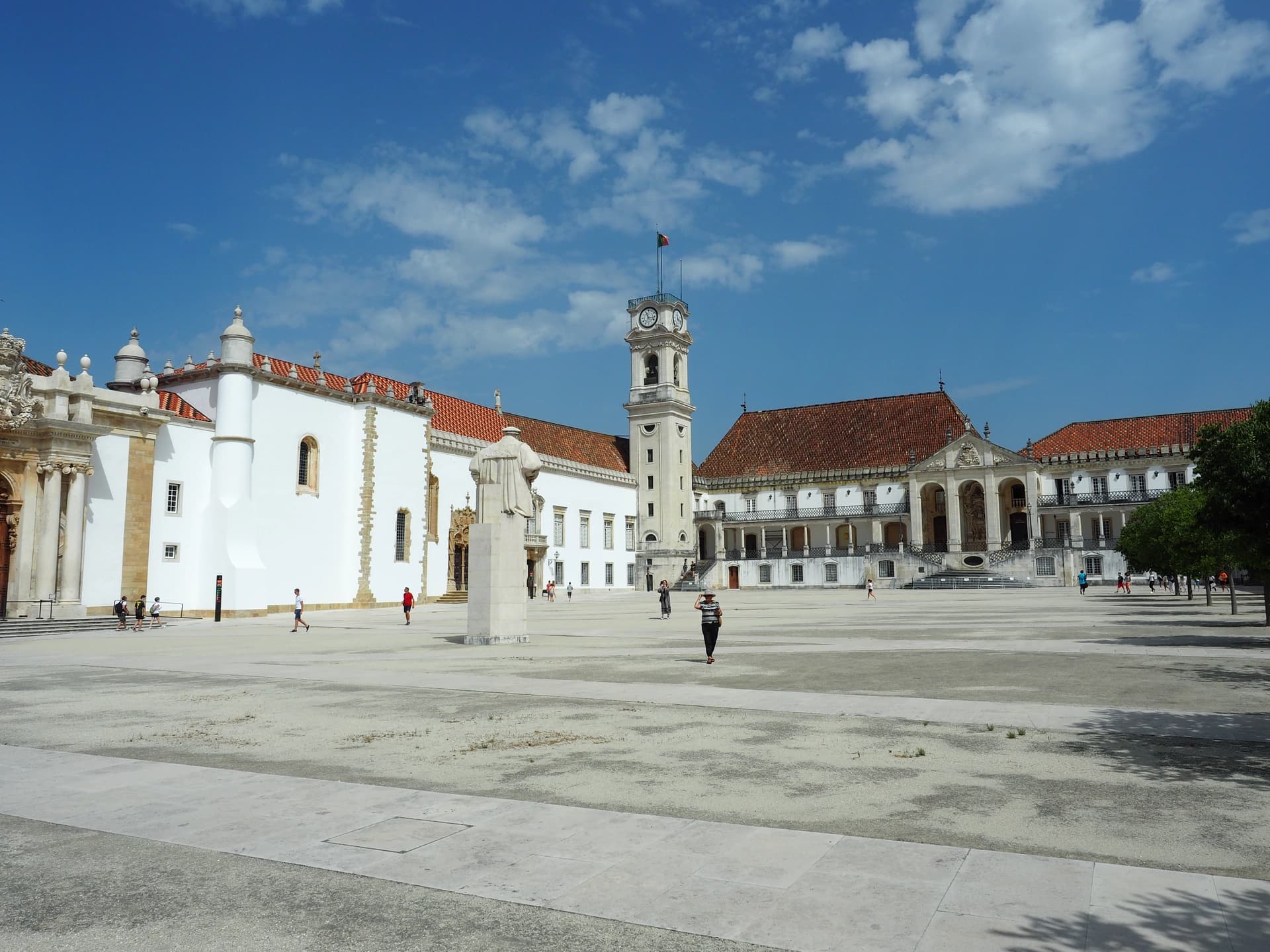 Cour de l'université historique de Coimbra