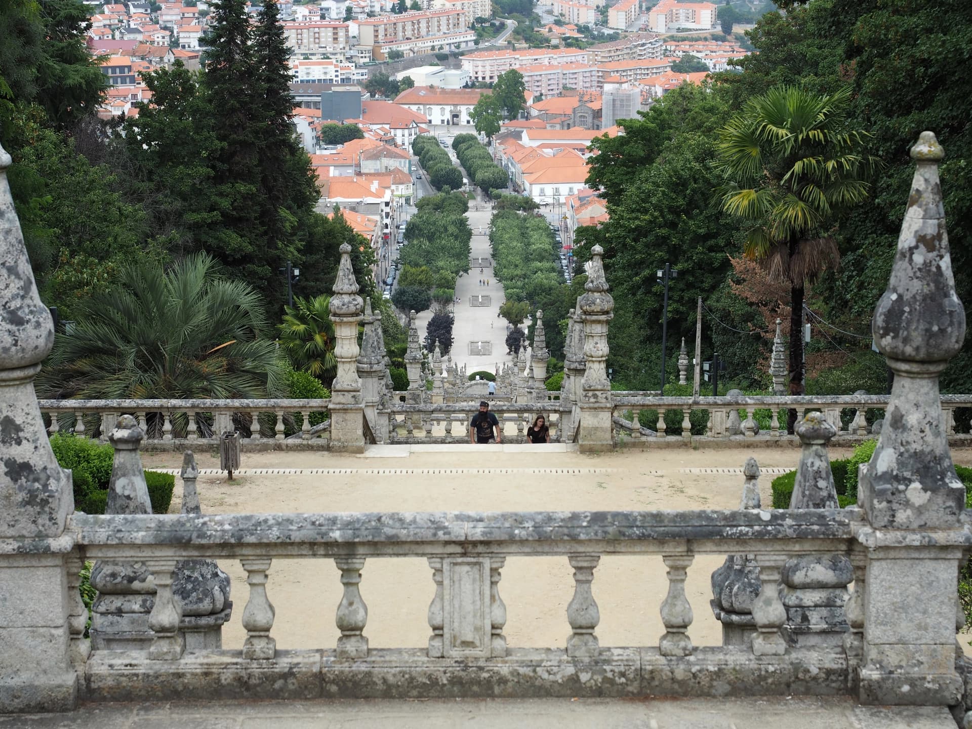 Vue d'en haut de l'escalier baroque de 618 marches