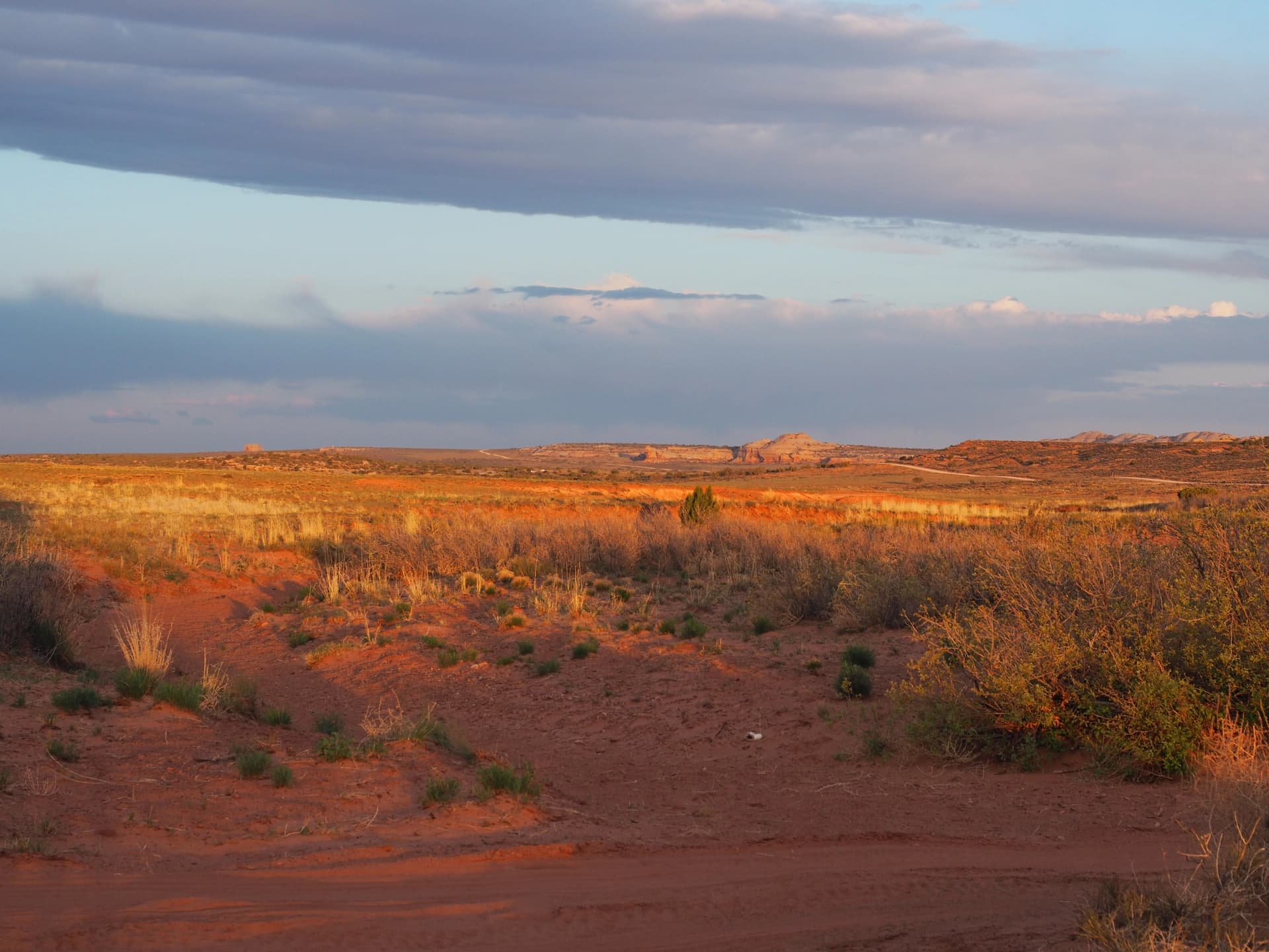 Lever de soleil sur le bivouac